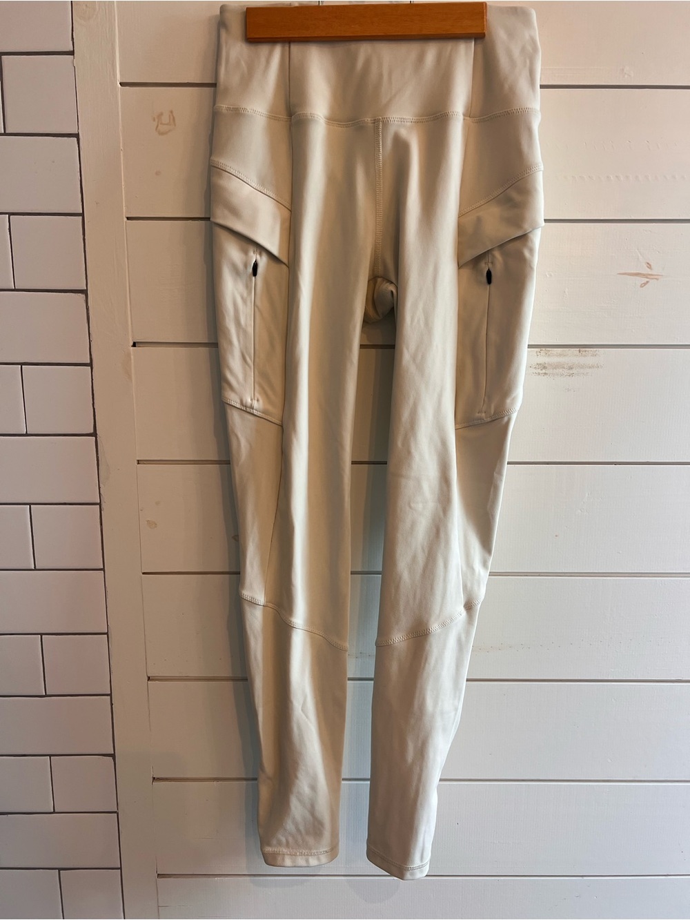 CALIA by Carrie Underwood Cream High-Waist Pocket Leggings